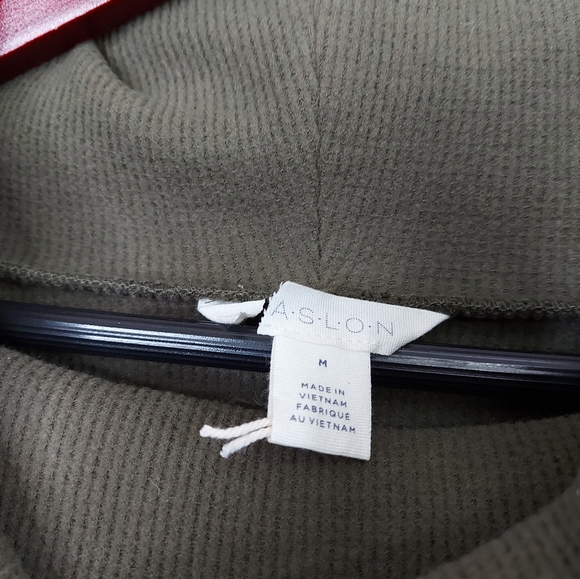 Caslon rib knit cowl neck sweater and front pocket - Picture 3 of 6